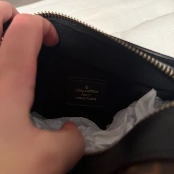 Louis Vuitton Monogram crossbody purse - Picture 5 of 5